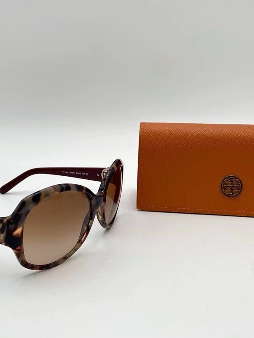 Tory Burch TY 7085 Tortoise Oval Sunglasses in Brown Like New